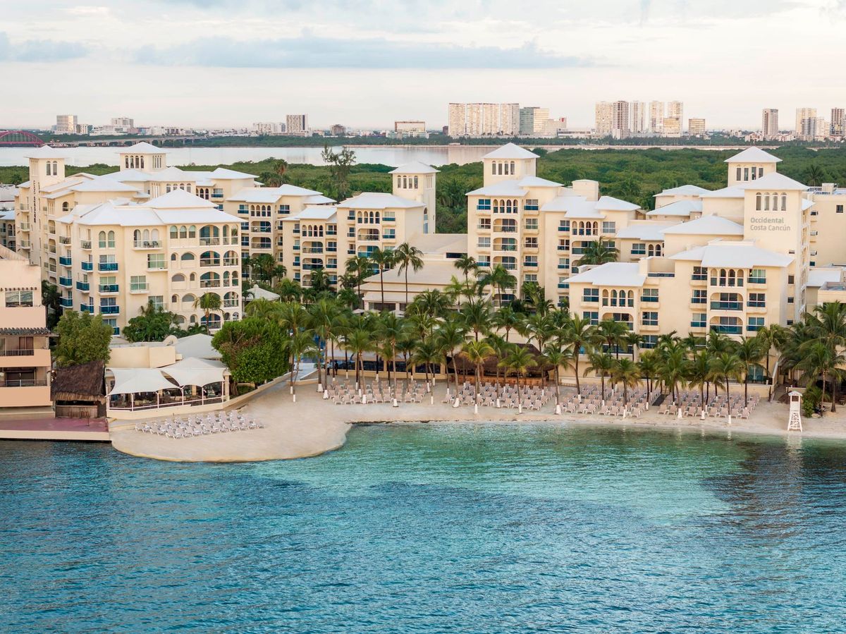 Occidental Costa Cancún Dining & Restaurants