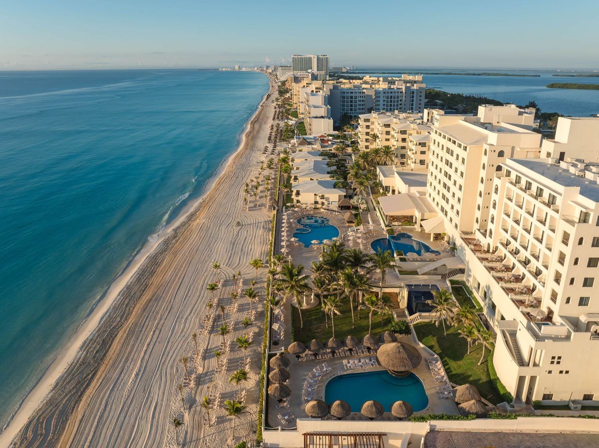 Occidental Tucancún Dining & Restaurants