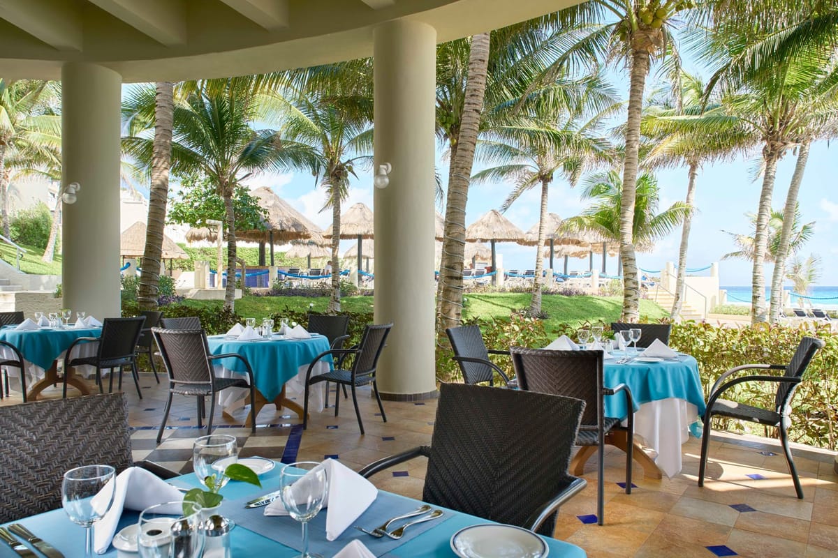 Occidental Tucancún Dining & Restaurants