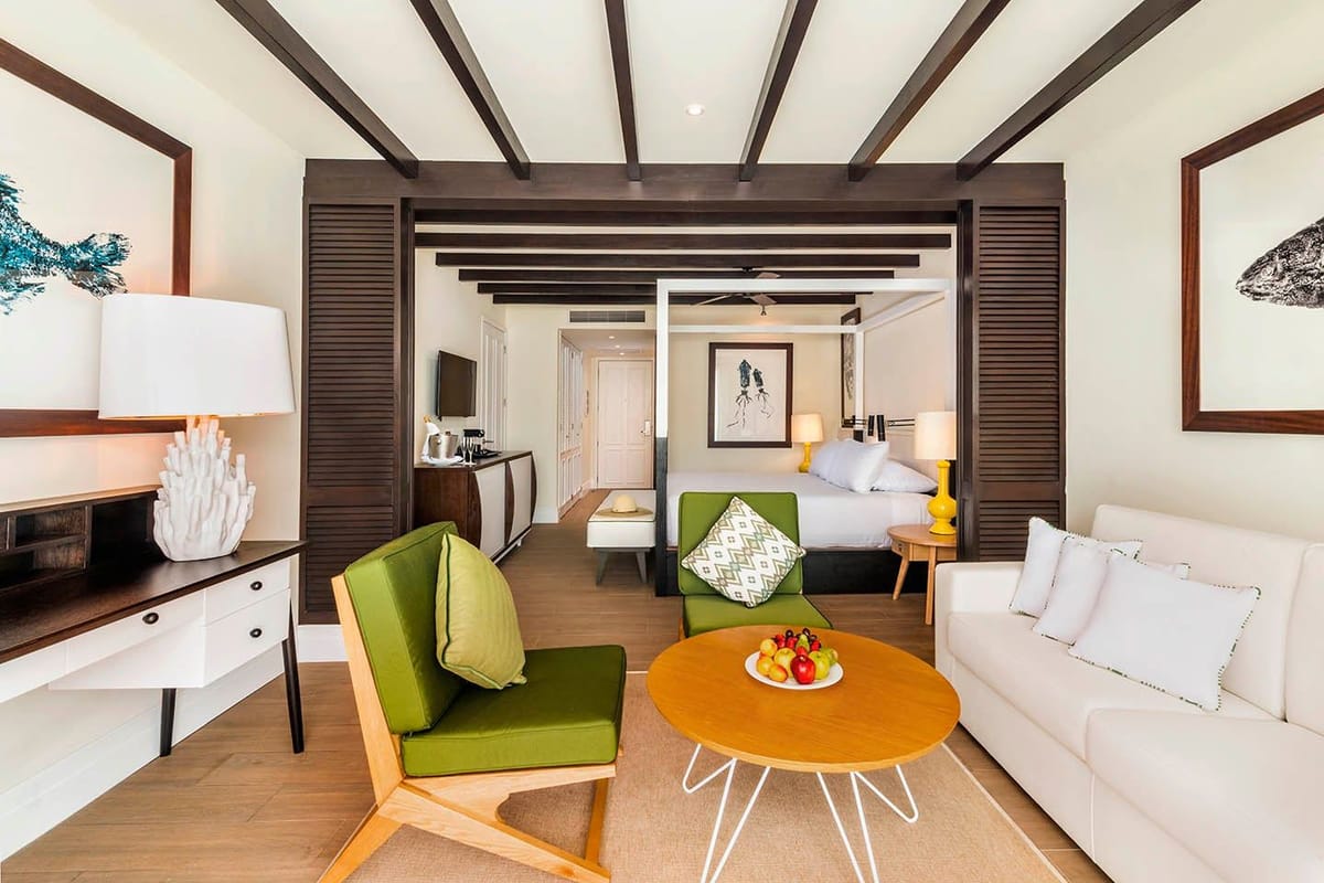 Ocean Riviera Paradise Rooms & Suites