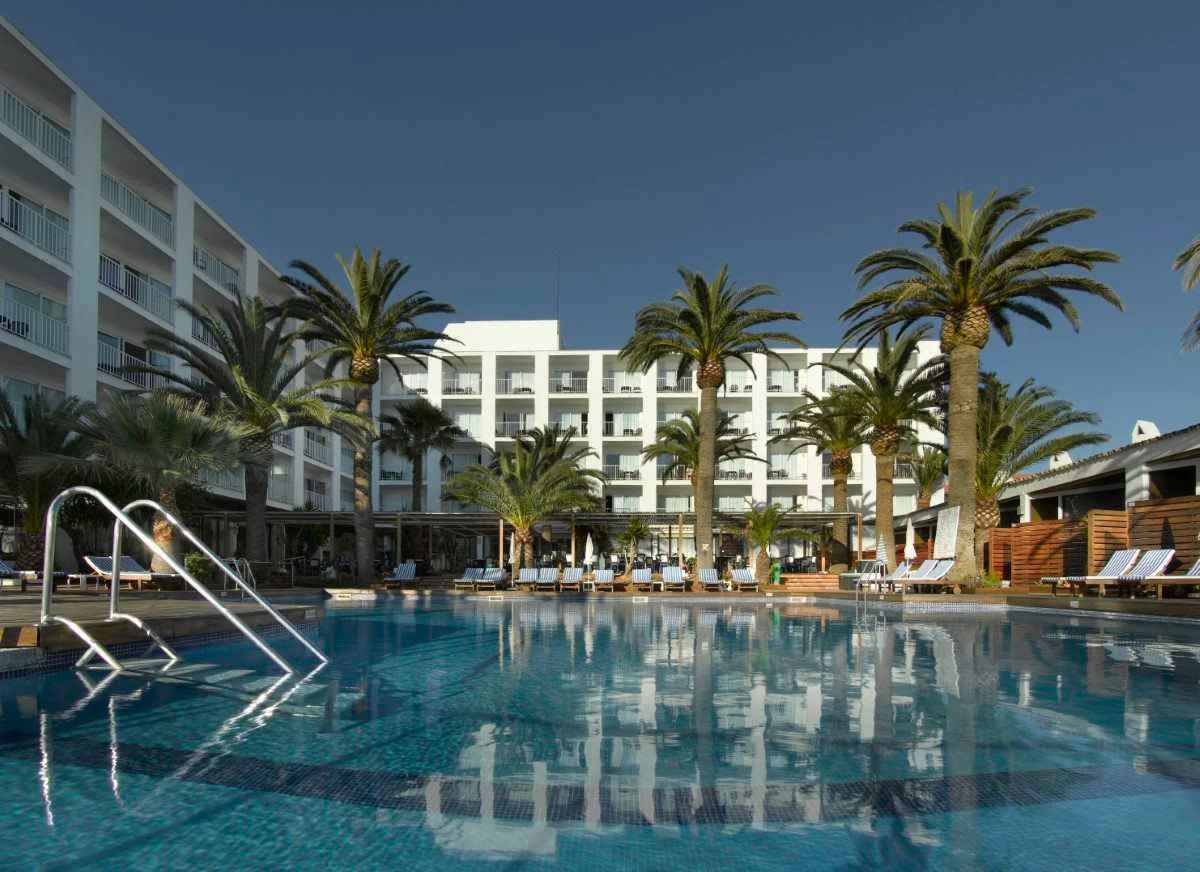 Swimming pool at Palladium Hotel Palmyra, Trademark Collection