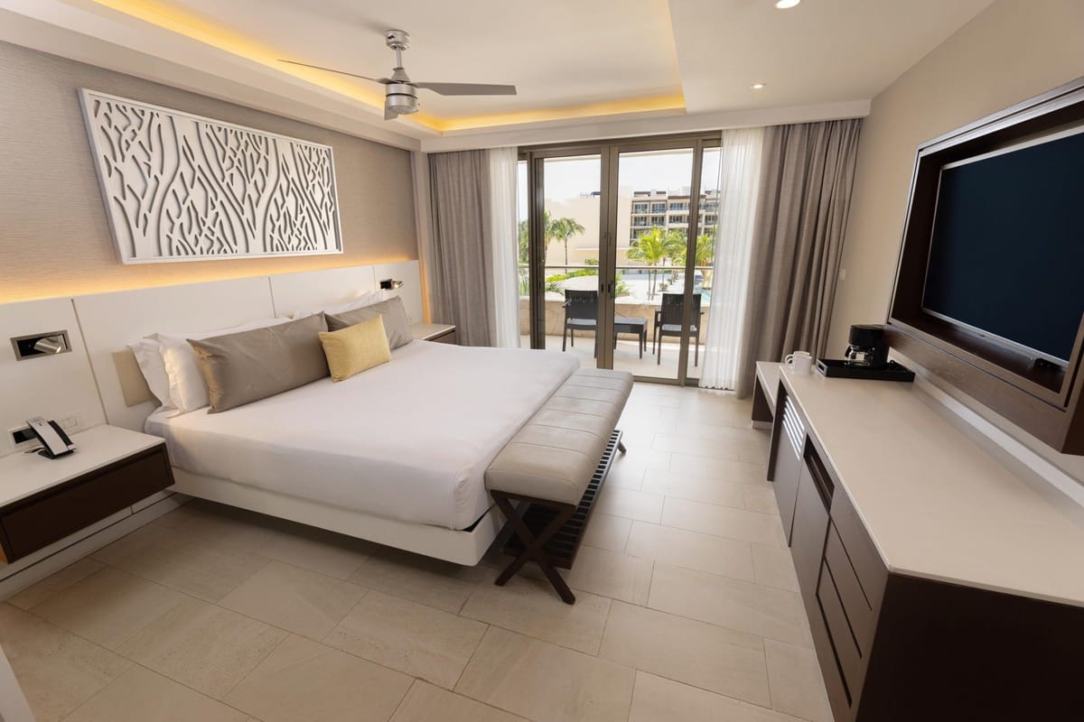 Royalton Riviera Cancun, Autograph Collection All-Inclusive Resort Rooms & Suites