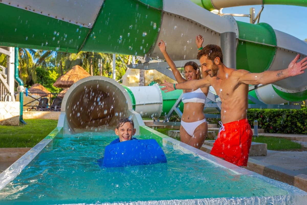 Sandos Caracol Nature Resort & Water Park All Inclusive Pools