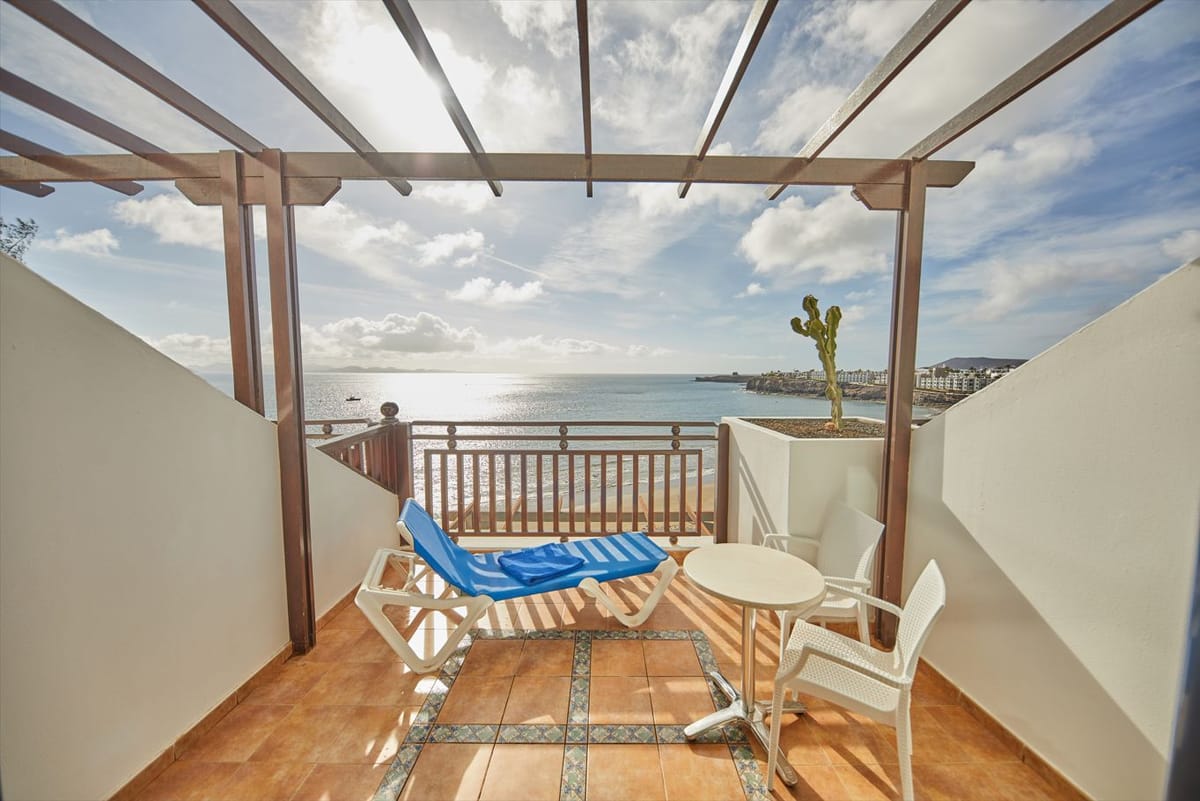 Sandos Papagayo Beach Resort Rooms & Suites
