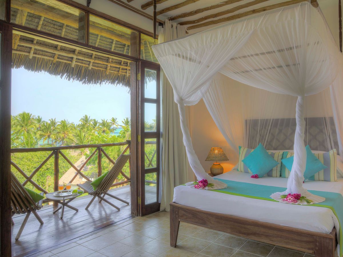 Sultan Sands Island Resort & Spa Rooms & Suites