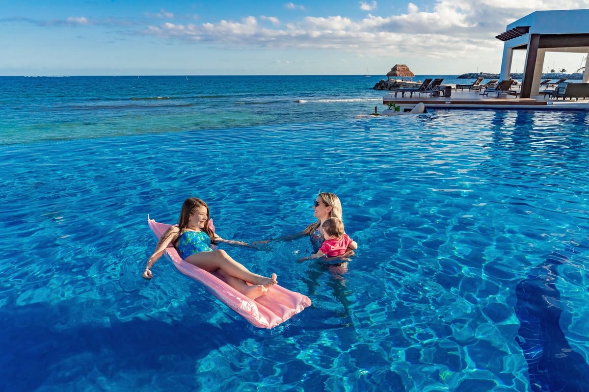 Ventus at Marina El Cid Spa & Beach Resort Exterior & Grounds