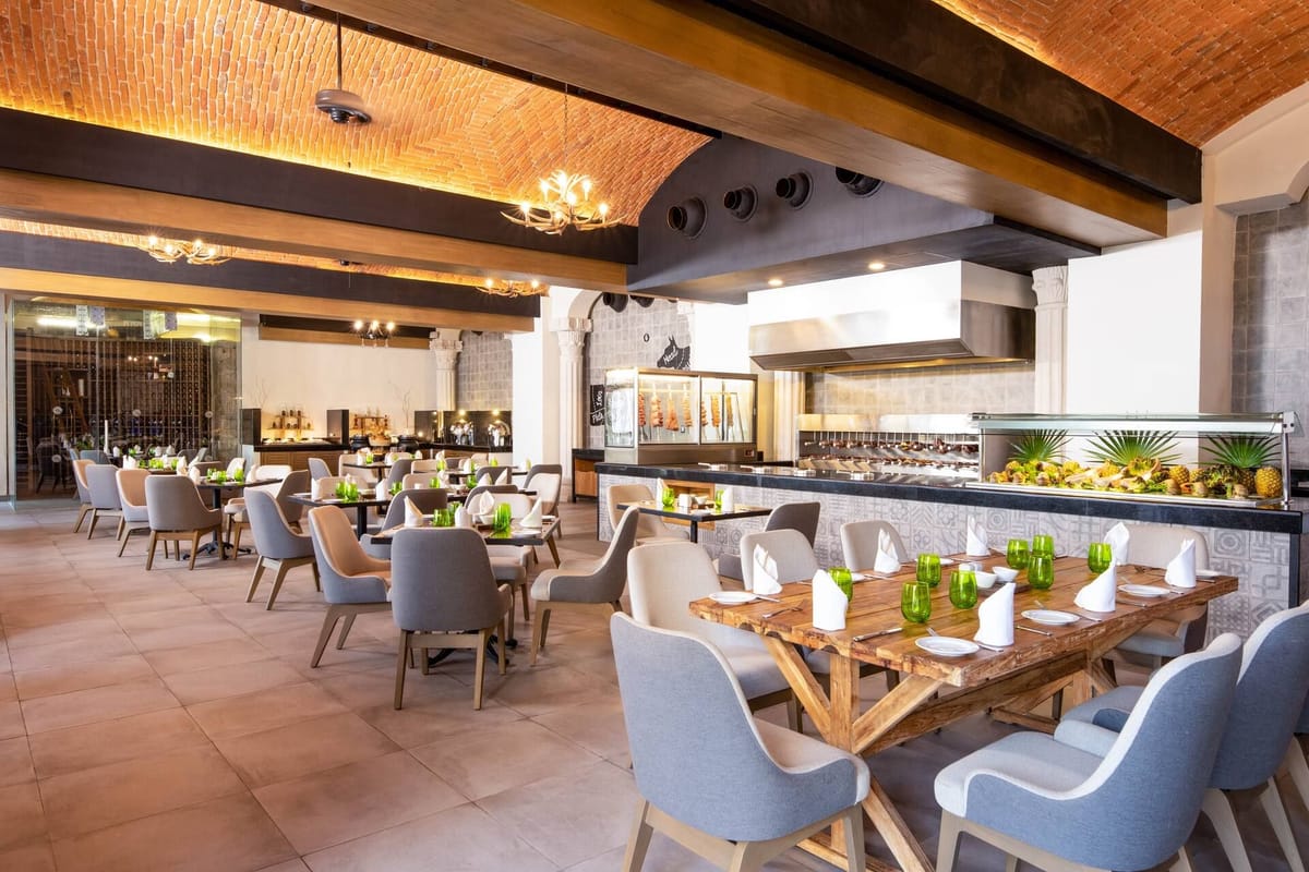 Wyndham Alltra Playa del Carmen Dining & Restaurants