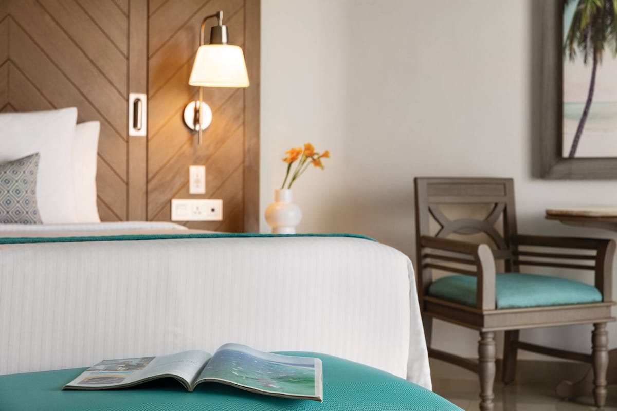 Wyndham Alltra Playa del Carmen Rooms & Suites