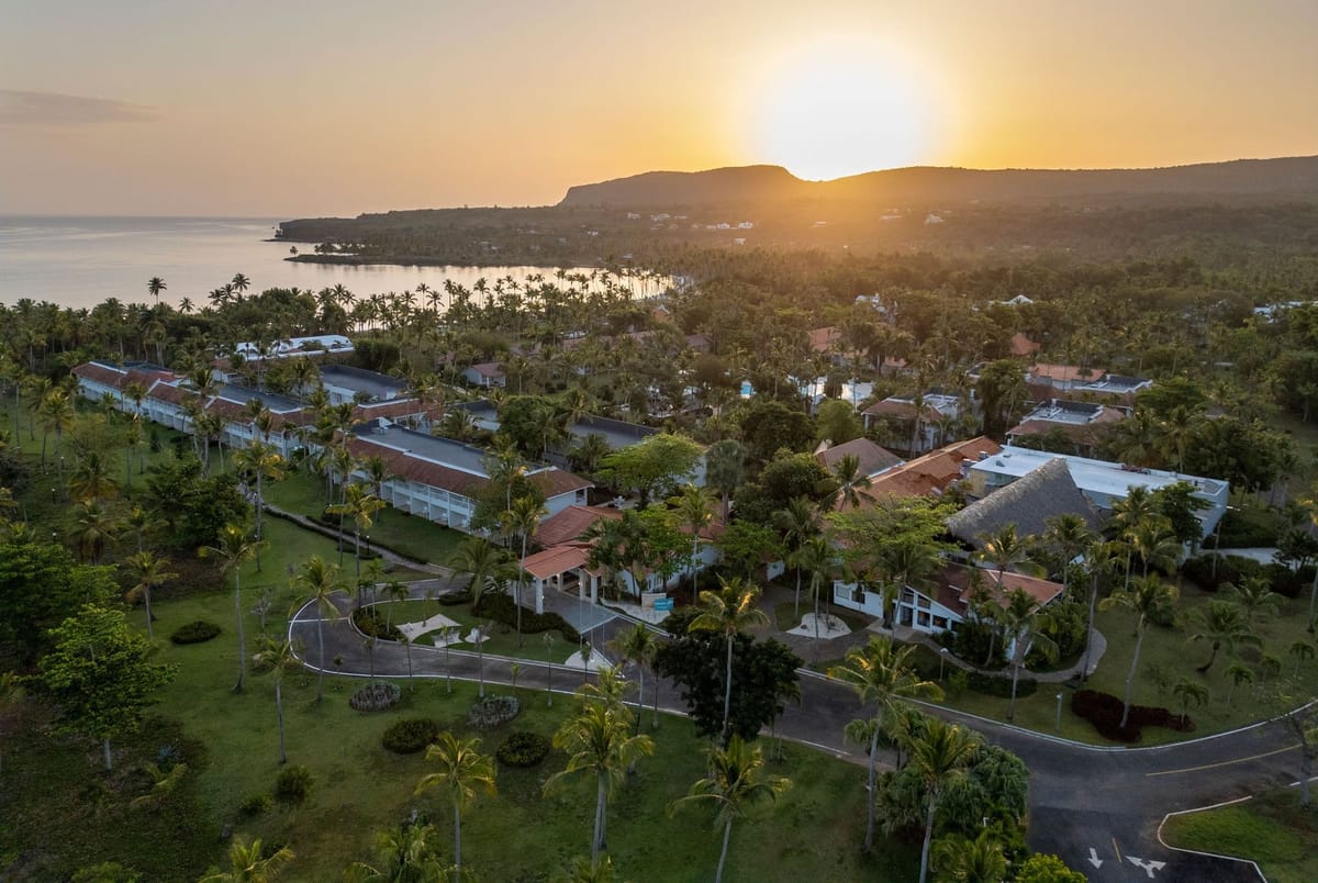Resort exterior at Wyndham Alltra Samana